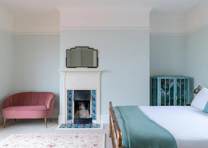 Magnificent House With Harbour View - Ramsgate