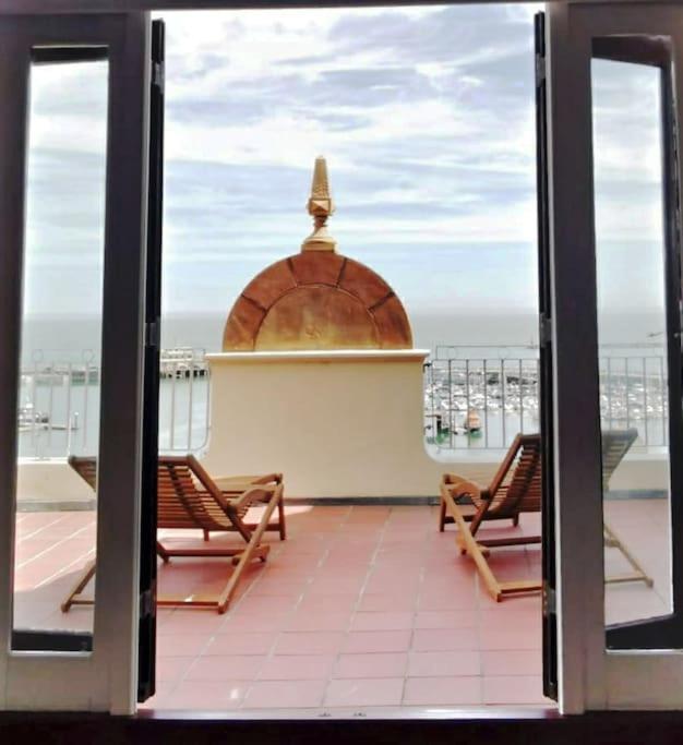 Magnificent House With Harbour View - *